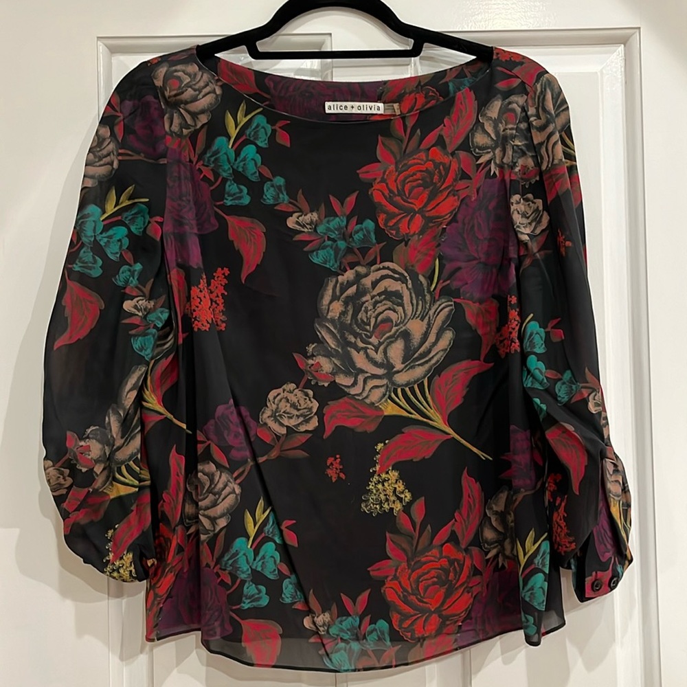 Alice and Olivia boat neck floral blouse size small